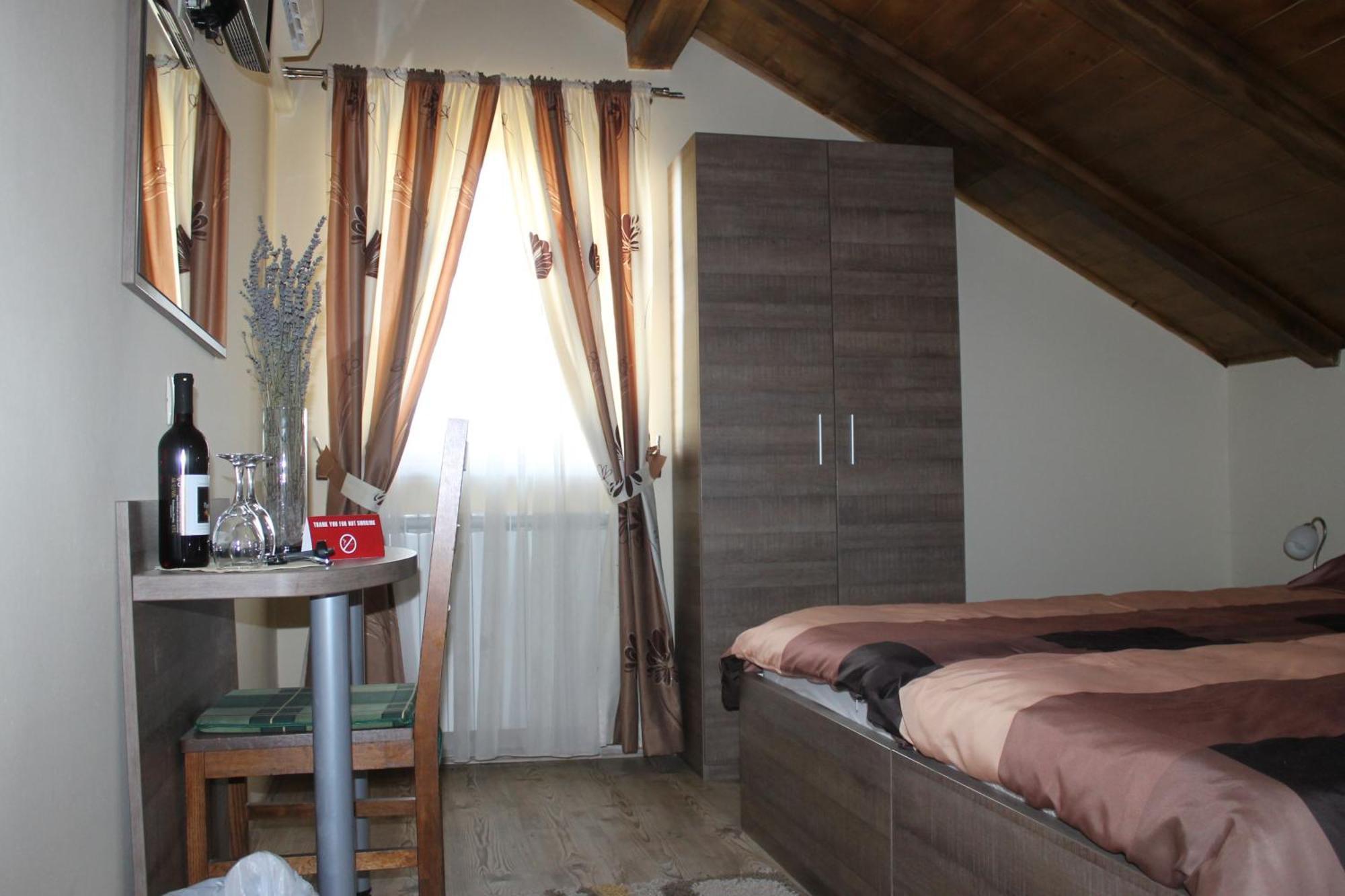 Rooms & Apartment Vinia เบียโลวาร์ ห้อง รูปภาพ