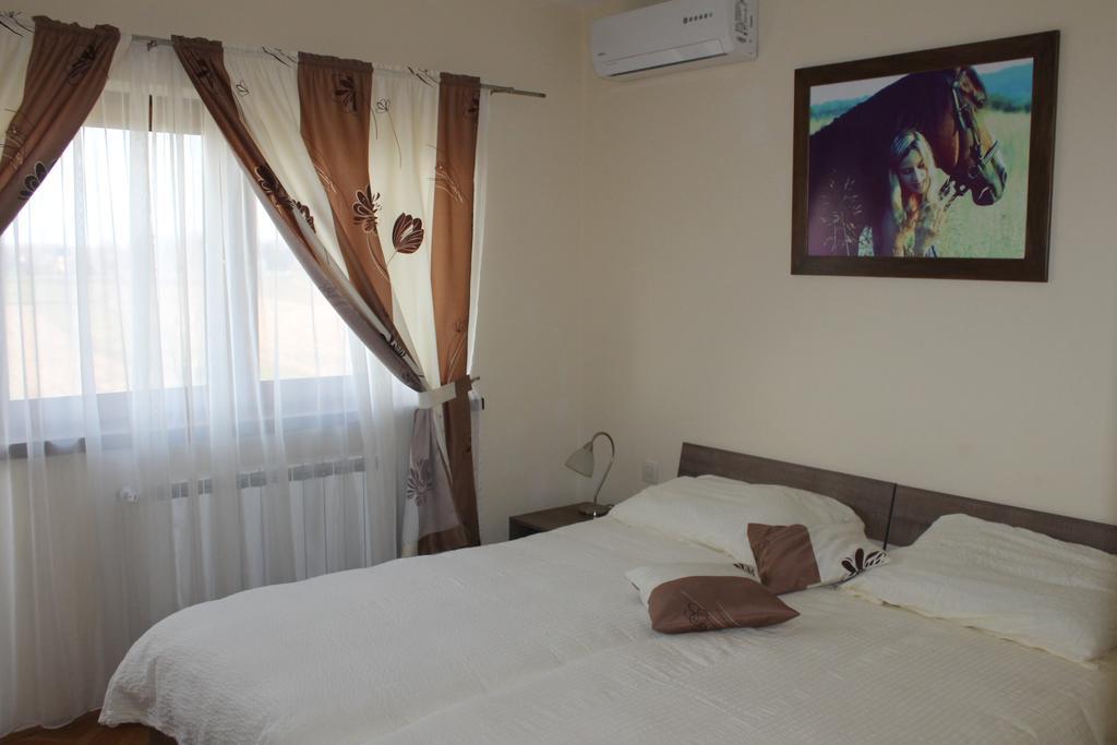 Rooms & Apartment Vinia เบียโลวาร์ ห้อง รูปภาพ